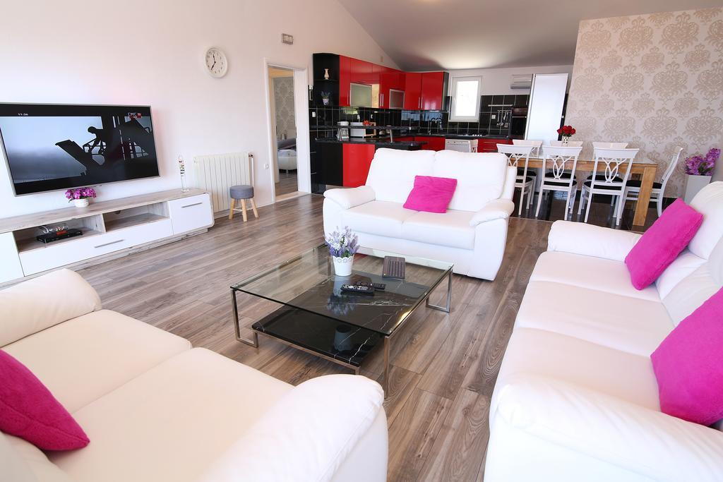 Villa Petra Apartment With Private Pool Makarska Exterior foto